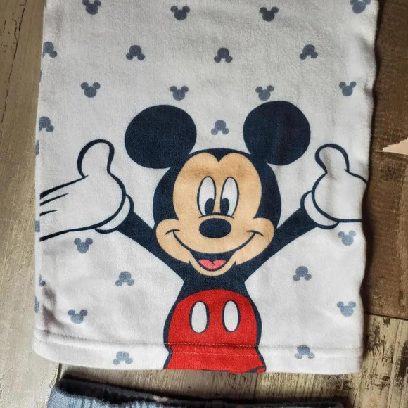 Disney Baby Matching Mickey Mouse PJ Pajama Set Size 6m NWOT - Picture 6 of 14